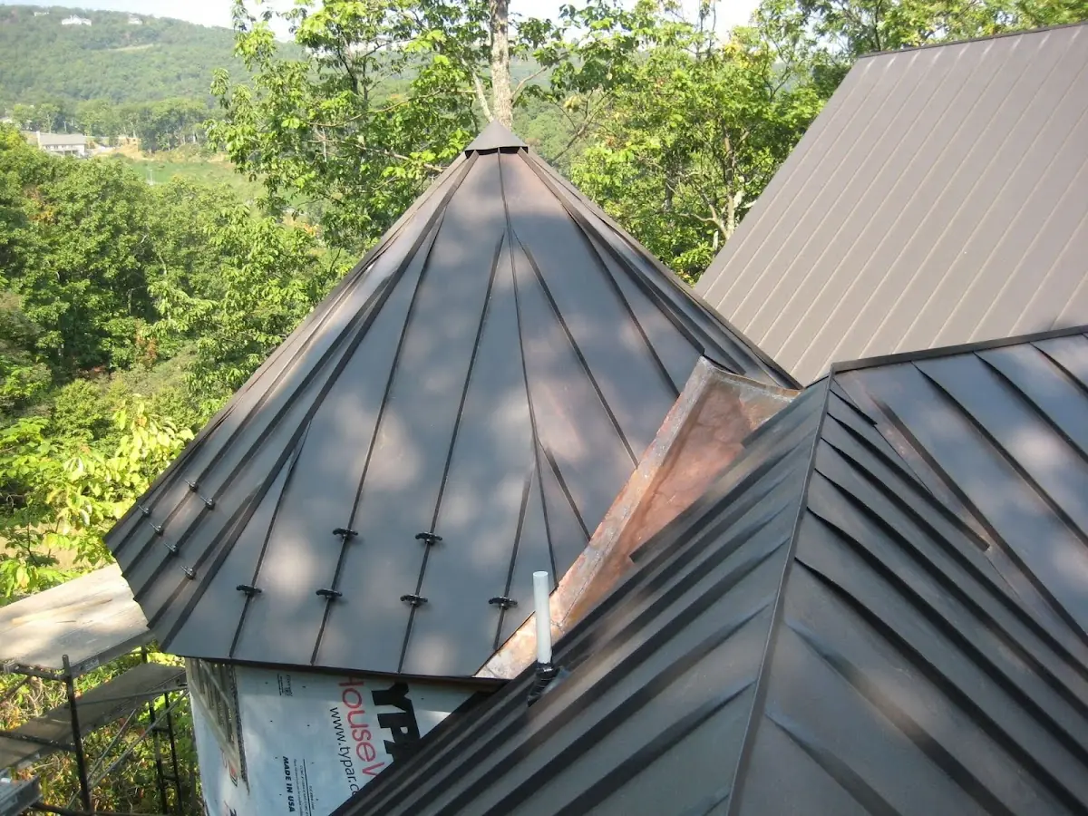 Professional Roof Tarp Installation by Craftsman Roofing in Perry